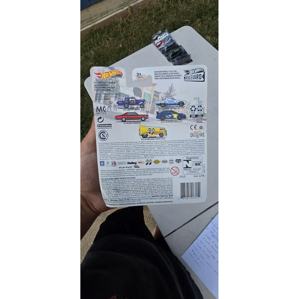 Hot Wheels signs wear